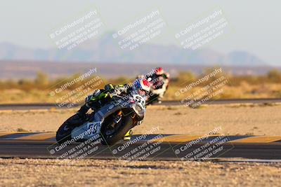 media/Nov-17-2024-CVMA (Sun) [[1fec520723]]/Race 18-Supersport Middleweight/